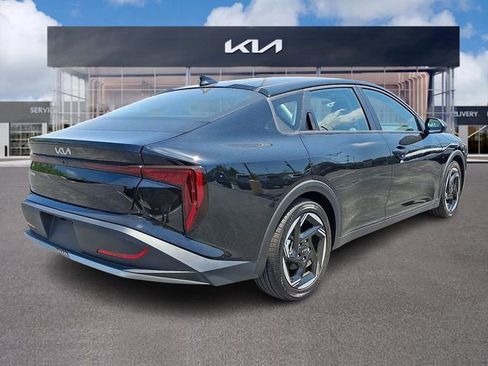 Certified 2025 Kia K4 EX FWD image 6