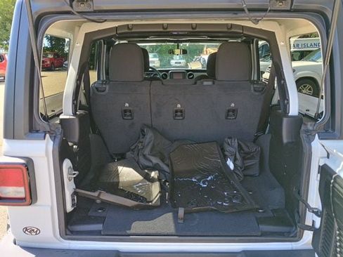 Used 2021 Jeep Wrangler Unlimited Sport AWD/4WD image 17