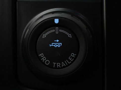 Used 2025 Ford F250 Platinum AWD/4WD image 26
