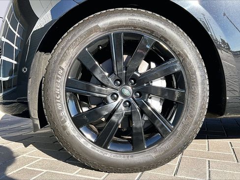 Certified 2024 Land Rover Range Rover SE AWD/4WD image 8