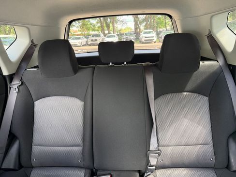 Used 2025 Kia Soul LX w/ LX Technology Package FWD image 35