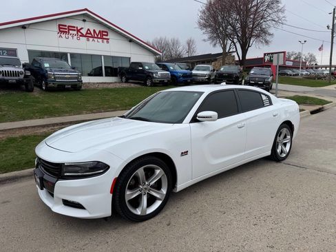 Used 2018 Dodge Charger R/T image 1