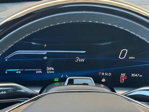 Used 2026 Cadillac Lyriq Luxury RWD image 33