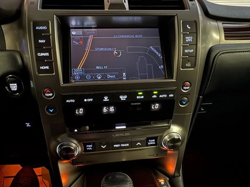 Used 2017 Lexus GX 460 image 19