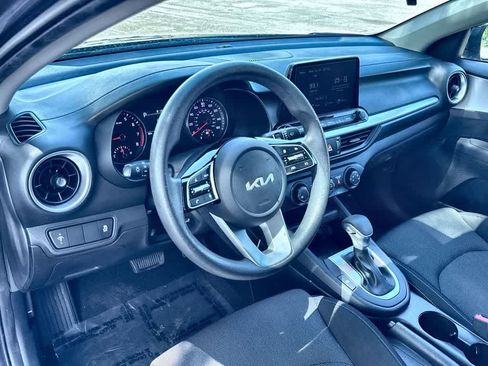 Used 2024 Kia Forte LXS FWD image 13