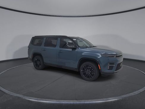 New 2026 Jeep Grand Wagoneer Summit AWD/4WD image 2