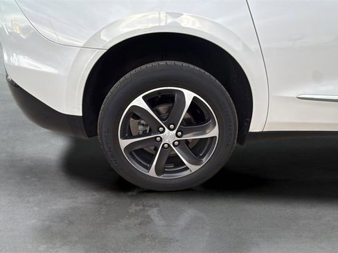 Used 2022 Buick Enclave Essence w/ Sport Touring Edition image 45