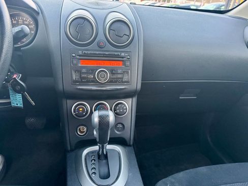 Used 2011 Nissan Rogue S image 17