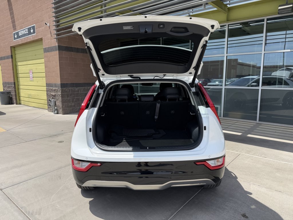 Used 2025 Kia Niro Wind FWD image 35
