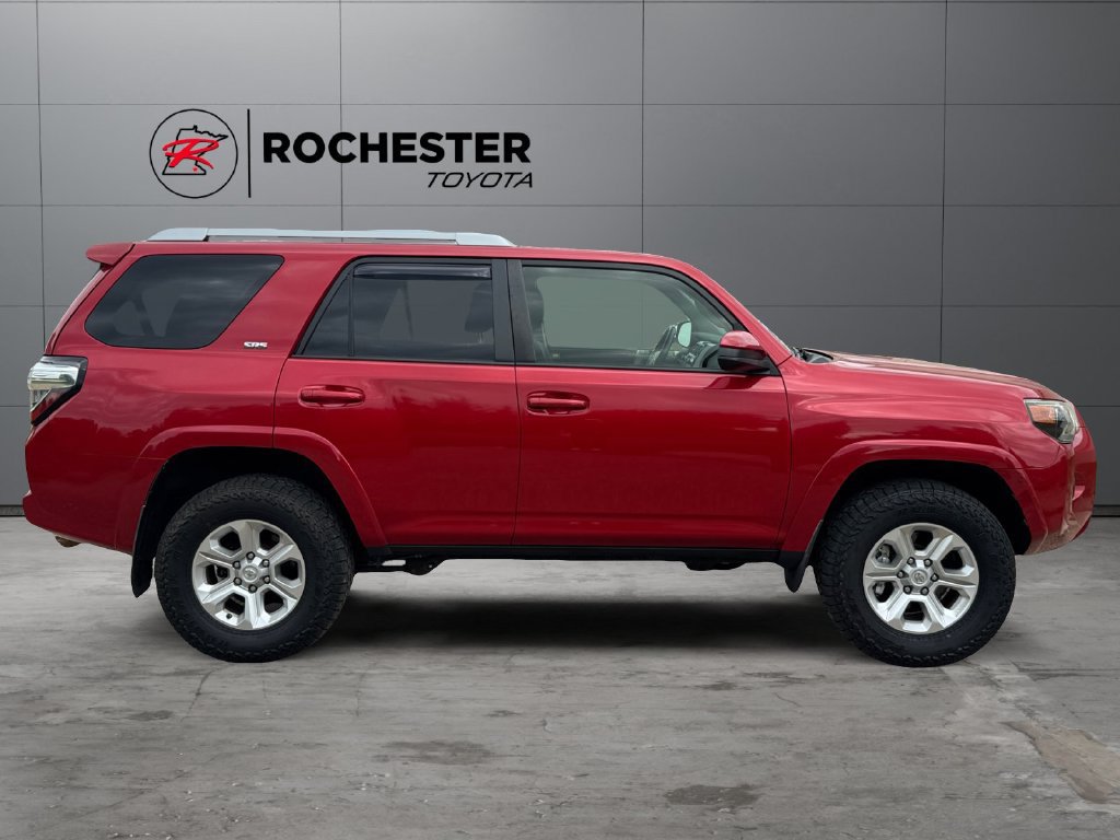 Used 2015 Toyota 4Runner SR5 AWD/4WD image 6