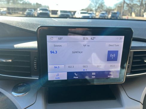 Used 2023 Ford Explorer XLT w/ Equipment Group 202A image 24