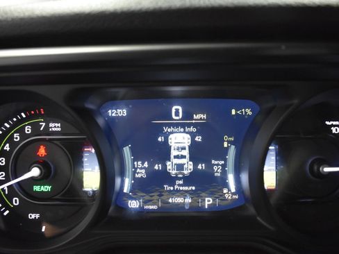 Used 2024 Jeep Wrangler Unlimited AWD/4WD image 35