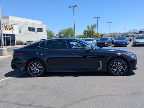 Used 2023 Kia Stinger GT-Line w/ Sun & Sound Package RWD image 6