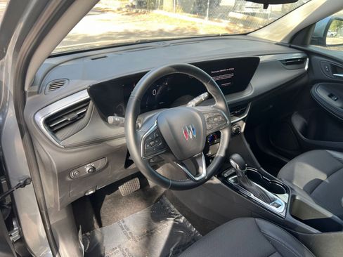 Used 2025 Buick Encore GX Preferred image 28