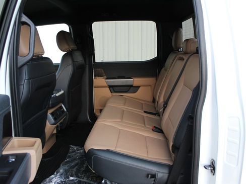 Used 2021 Ford F150 Lariat w/ Max Trailer Tow Package image 7