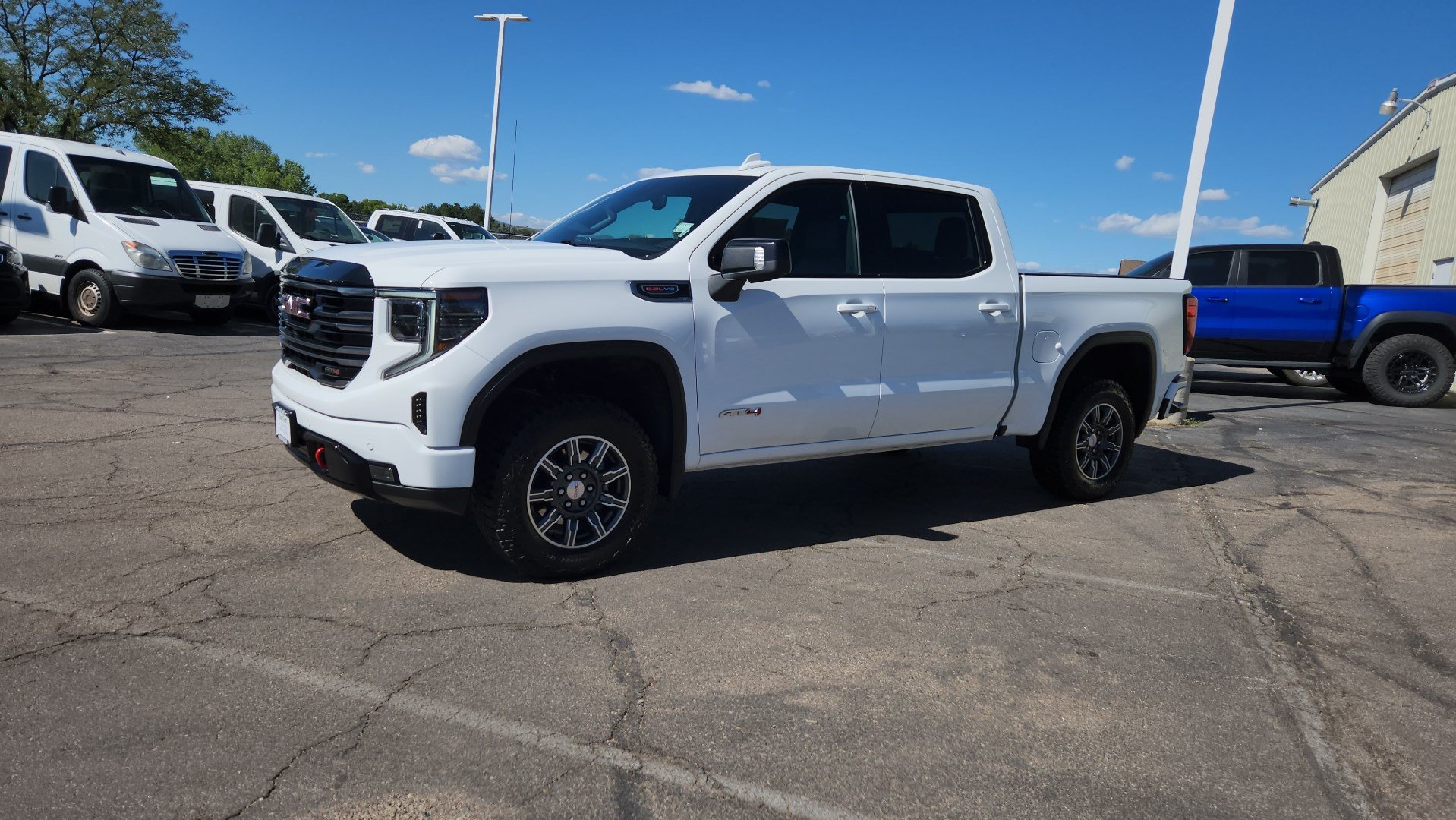 Used 2025 GMC Sierra 1500 AT4 AWD/4WD image 3