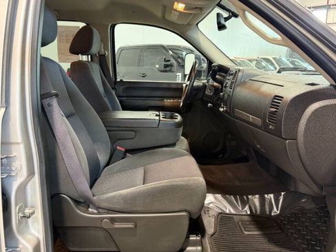 Used 2009 Chevrolet Silverado 3500 LT w/ Exterior Plus Package AWD/4WD image 16