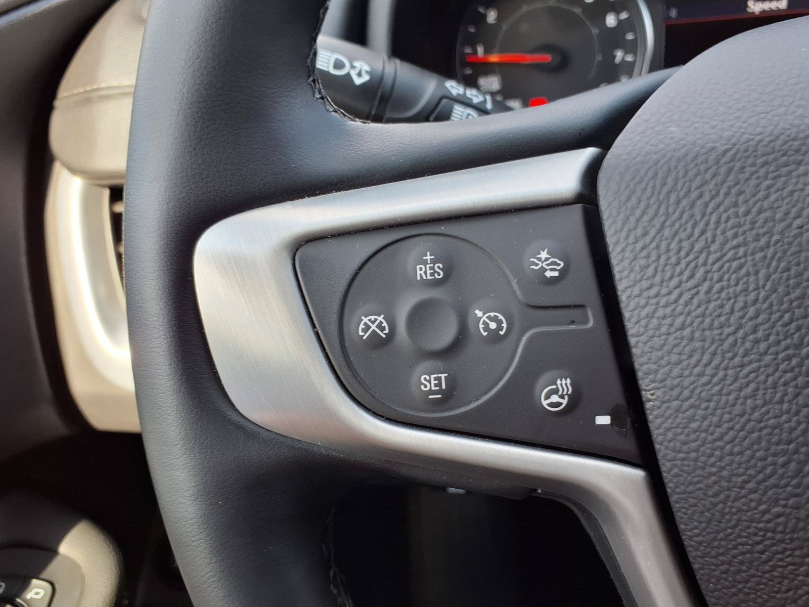 Used 2024 GMC Terrain SLT w/ Elevation Edition FWD image 14