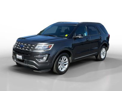 Used 2017 Ford Explorer XLT