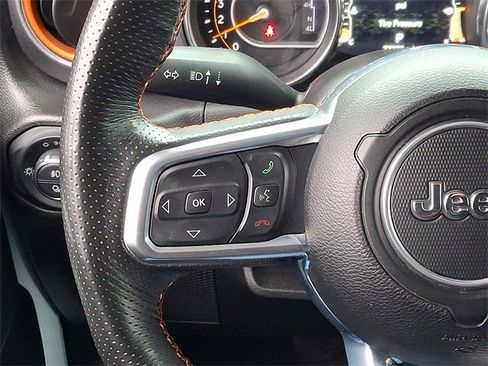 Used 2023 Jeep Gladiator Mojave w/ Cold Weather Group image 21