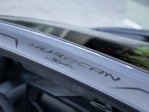 Used 2018 Lamborghini Huracan Performante image 78