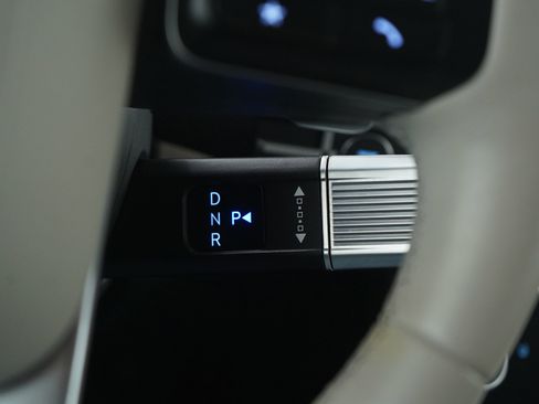 Used 2025 Hyundai Santa Fe SEL image 26