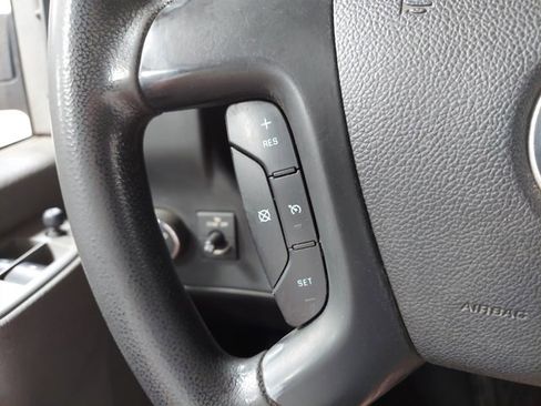 Used 2016 GMC Savana 3500 image 28