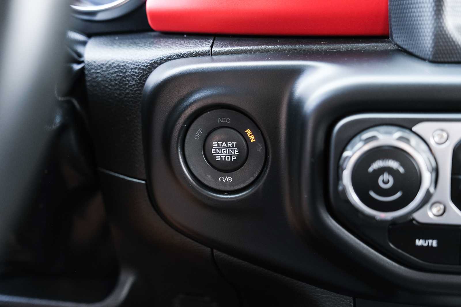 Used 2022 Jeep Gladiator Rubicon AWD/4WD image 46