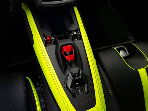 Used 2026 Lamborghini Temerario AWD/4WD image 39