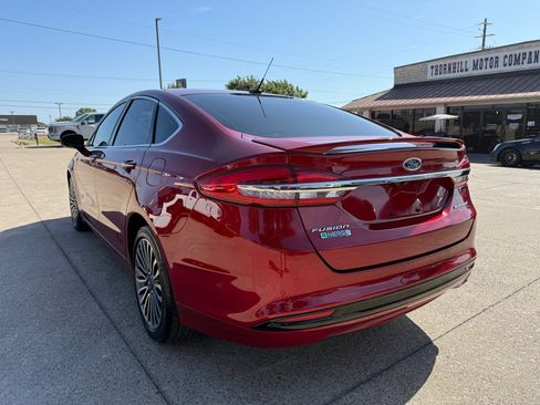 Used 2018 Ford Fusion Energi Platinum FWD image 5