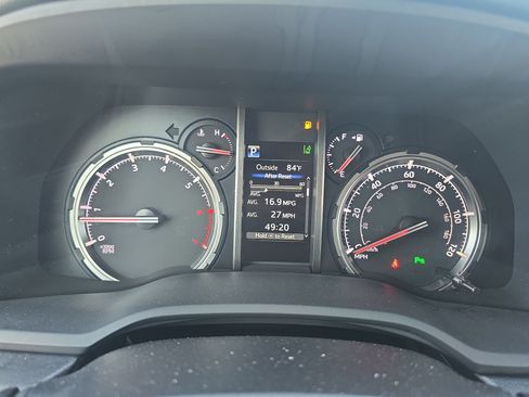 Used 2022 Toyota 4Runner Limited AWD/4WD image 18