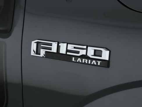 Used 2018 Ford F150 Lariat w/ Equipment Group 502A Luxury image 19