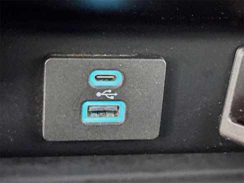 Used 2023 Ford F150 XLT image 29