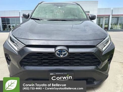 Used 2021 Toyota RAV4 XLE Premium AWD/4WD image 37