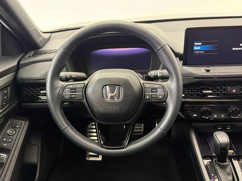 Used 2025 Honda Accord Sport image 27