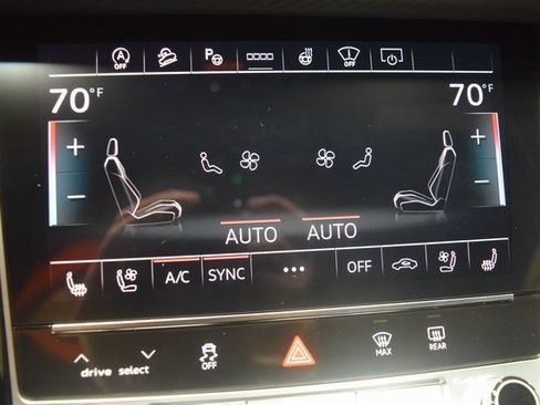 New 2026 Audi RS Q8 performance image 13