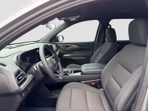 Used 2024 Chevrolet Traverse LT FWD image 10