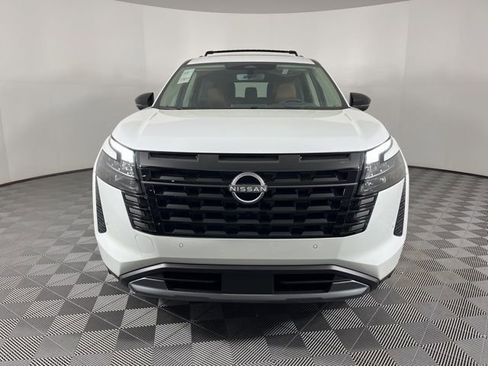 New 2026 Nissan Pathfinder Platinum AWD/4WD image 5