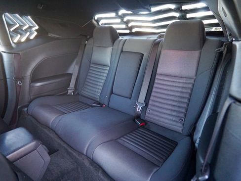 Used 2013 Dodge Challenger SXT image 23