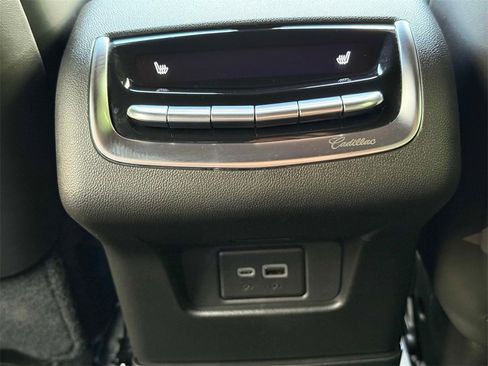 Certified 2025 Cadillac XT6 Premium Luxury w/ Platinum Package image 20