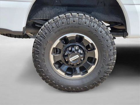 Used 2026 Ford F250 Lariat w/ Tremor Off-Road Package AWD/4WD image 21
