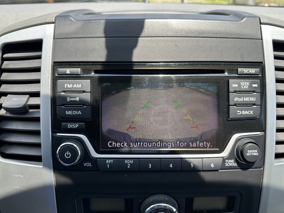 Used 2017 Nissan Frontier SV w/ SV Value Truck Package AWD/4WD image 11