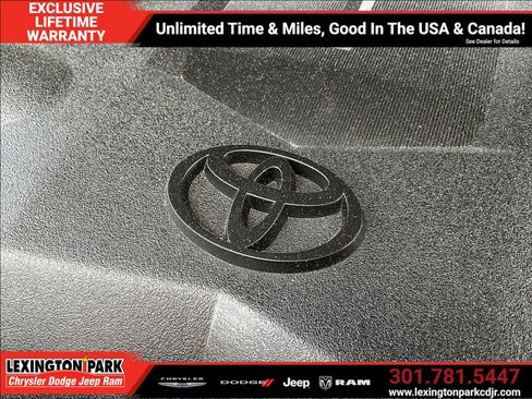 Used 2023 Toyota 4Runner Limited AWD/4WD image 30