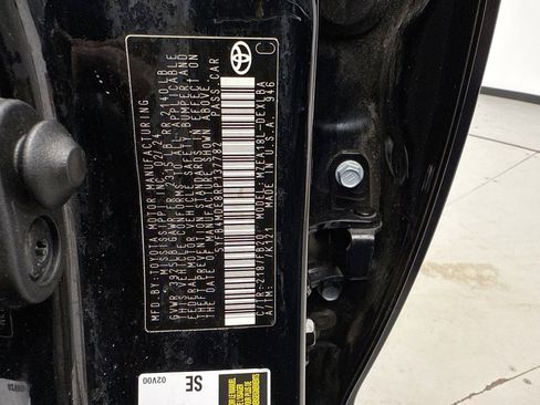 Used 2024 Toyota Corolla LE image 12