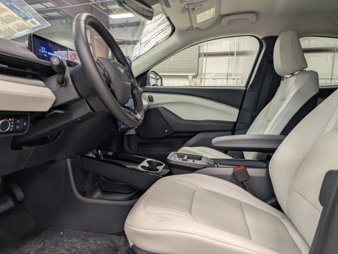 New 2025 Ford Mustang Mach-E Premium image 28