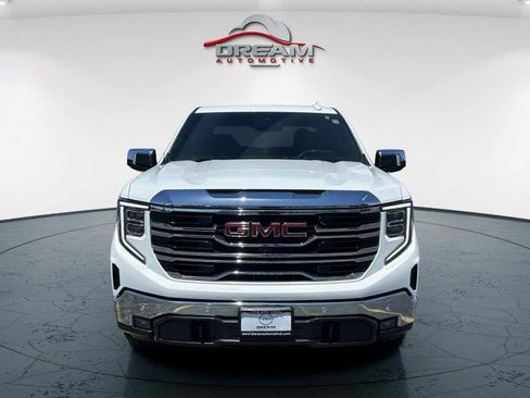 Used 2022 GMC Sierra 1500 SLT w/ SLT Premium Plus Package AWD/4WD image 2
