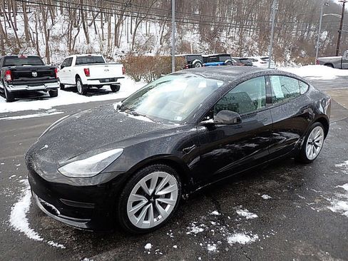 Used 2023 Tesla Model 3 Standard Range image 7