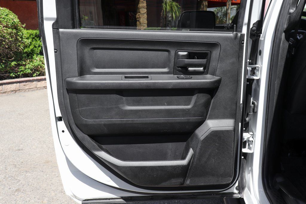 Used 2021 RAM 2500 Tradesman w/ Chrome Appearance Group RWD image 32