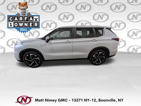 Used 2022 Mitsubishi Outlander SE AWD/4WD image 2