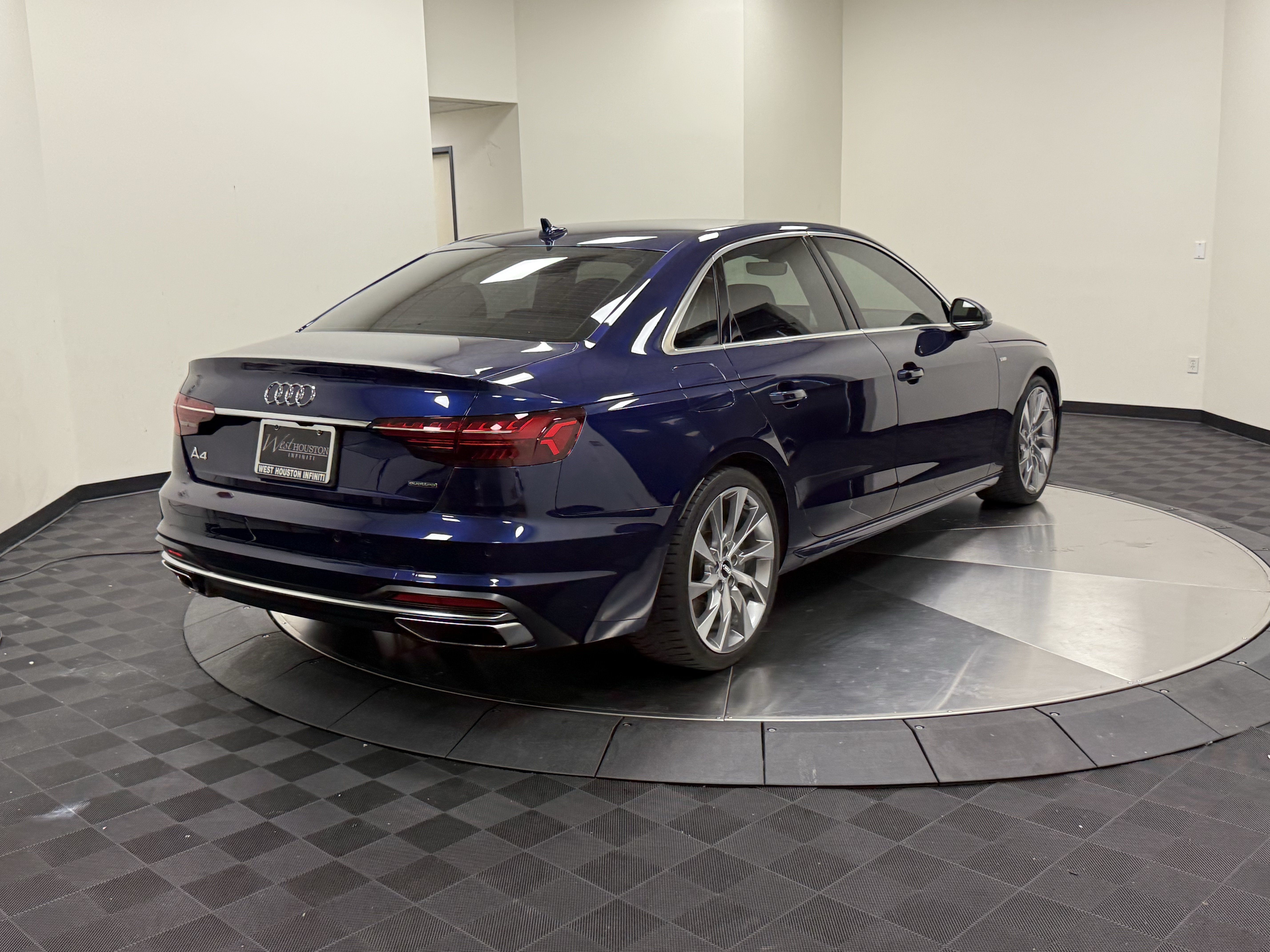 Used 2020 Audi A4 2.0T Premium Plus w/ Premium Plus Package AWD/4WD image 7